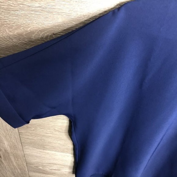 Uniqlo Small Drape Mock Neck Half Sleeve Blouse - Picture 3 of 6